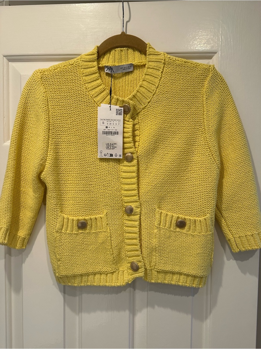 Zara Yellow Short Sleeve Cardigan, gold buttons, size small, NWT